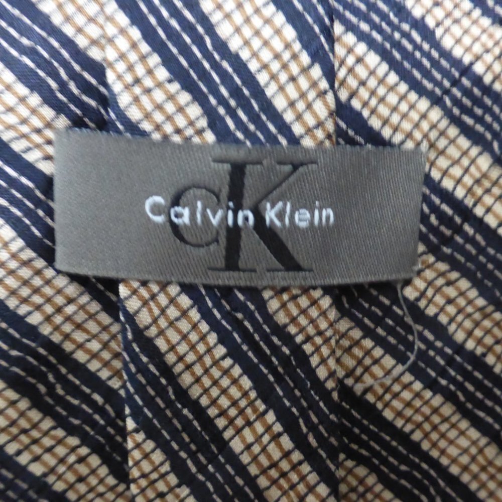 Calvin Klein, 100% silk tie, made in the USA